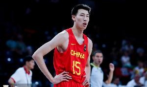 守护禁飞区！郇斯楠U19男篮世界杯场均贡献11.3分4.6板5帽