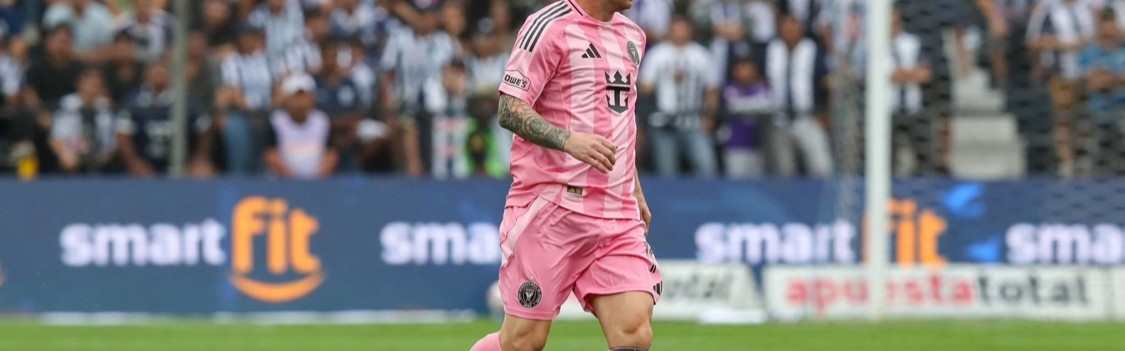 星空体育官网-秘鲁小孩得到梅西签名后，哭了！接受采访、感谢梅西！