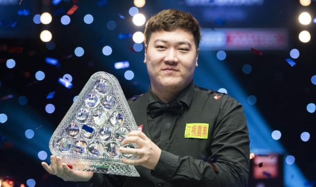 星空体育官网-大师赛颜丙涛胜希金斯夺冠 生涯首夺“三大赛”冠军