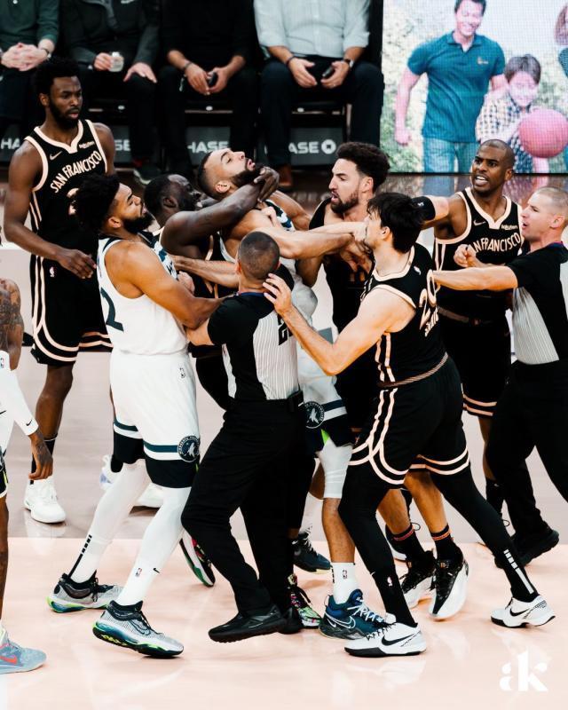 1700031059544011477.jpg F-8hbpAaMAA6uy2.jpg